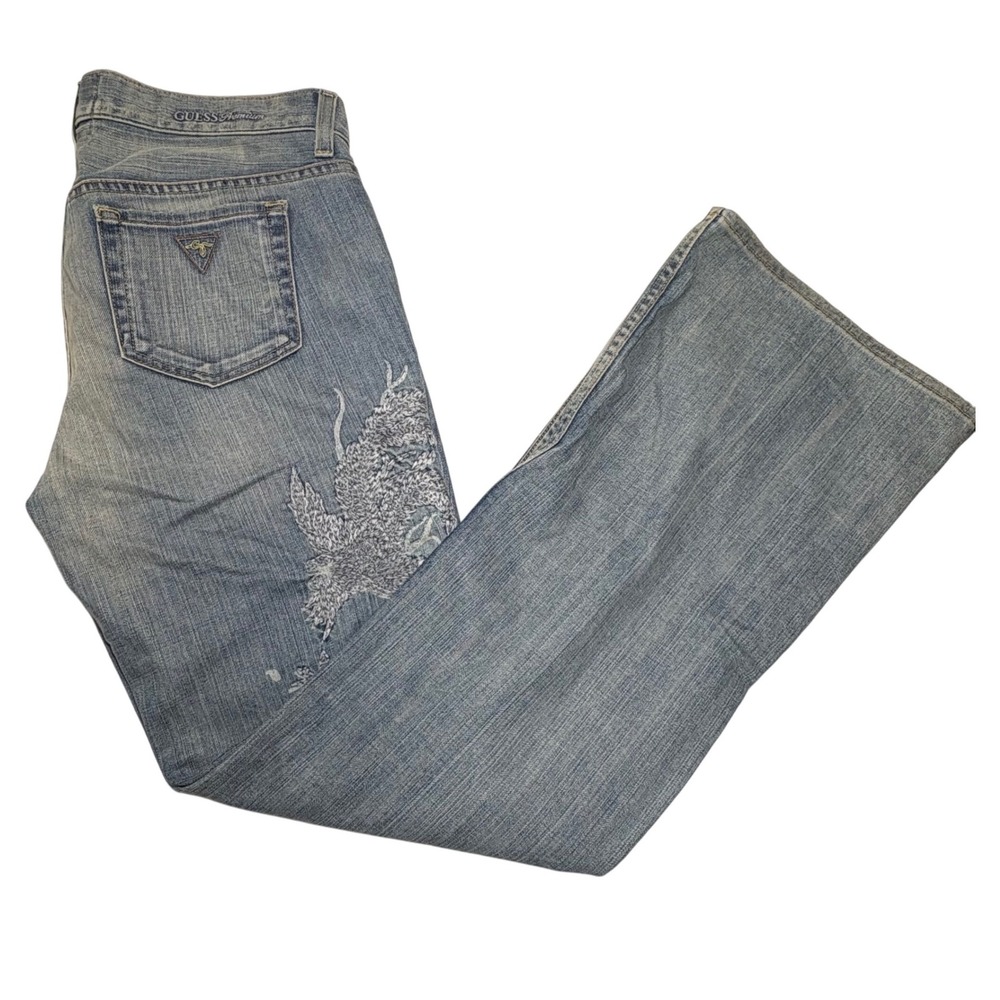 Guess Premium Bootcut Jeans Light Wash
Embroidered Patch Pocket Women Size 32